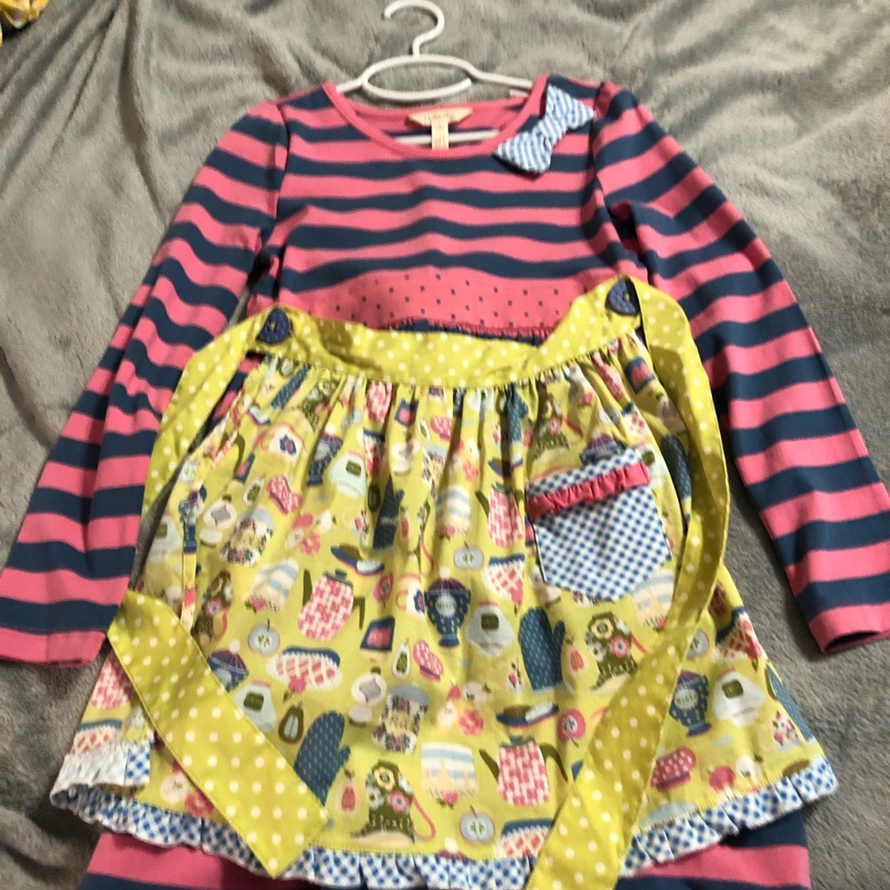 Girls dress